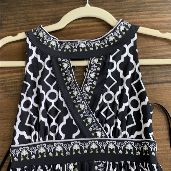 Patterned Maxi Dress - Picture 2 of 6